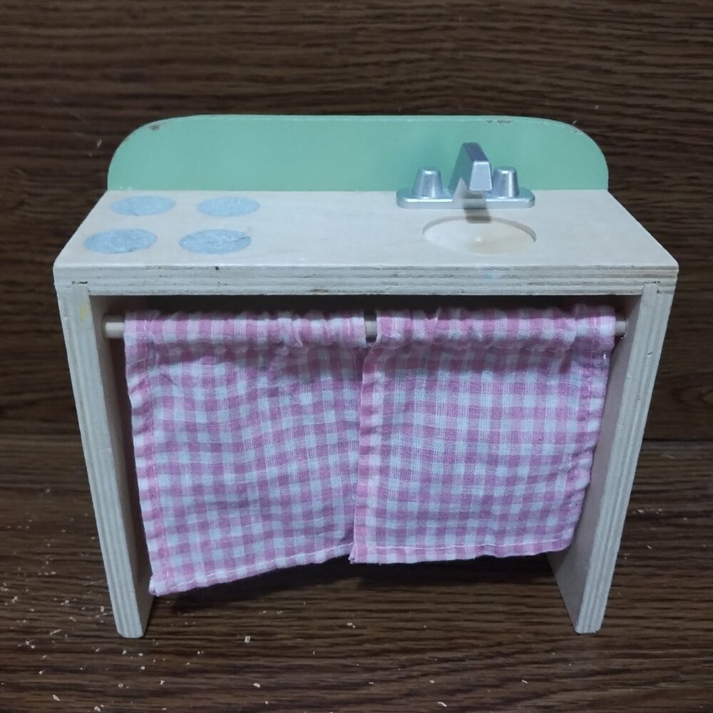 Dollhouse Furniture 1 piece Kitchen Cabinet with stove and sink built in